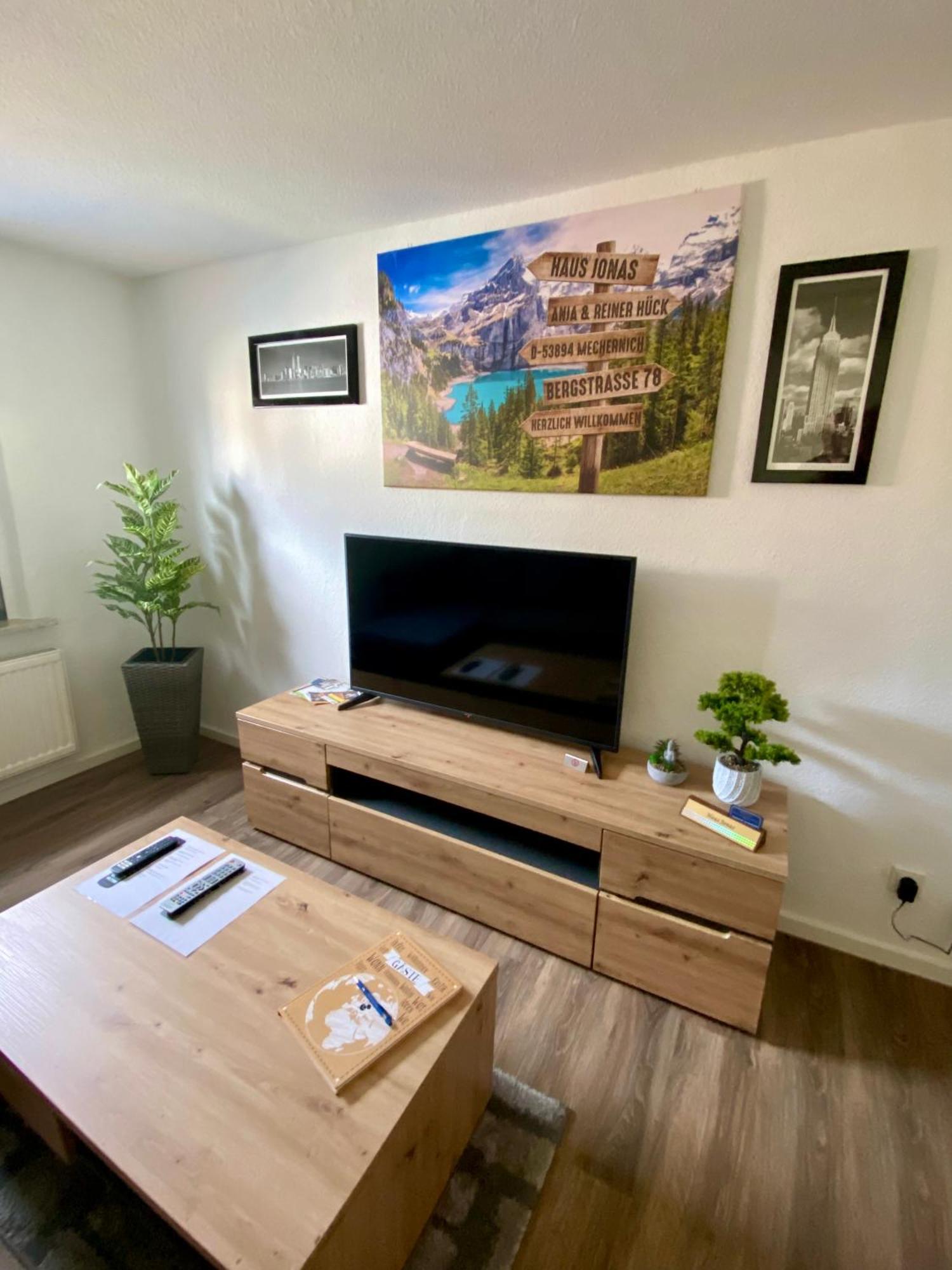 Haus Jonas Lägenhet Mechernich Exteriör bild